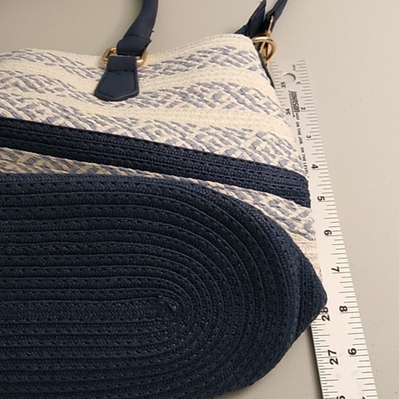 Woven straw like navy & cream NWOT Cottage Core shoulder or handbag purse - Picture 7 of 11